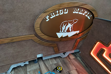 Logo kaviarne z polystyrénu